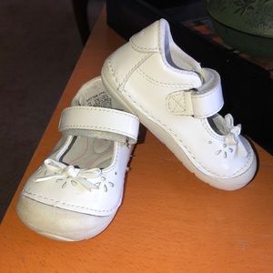 White Mary Jane baby girl Stride Rite shoes